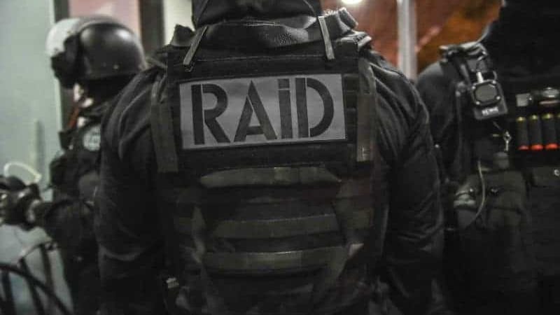 Nîmes : Un forcené qui « menace de tout faire sauter » est retranché chez lui, intervention du RAID en cours