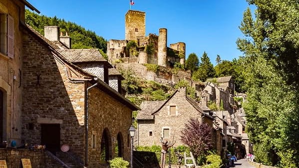 Aveyron : le village de Belcastel sélectionné pour l’émission “ Le Village préféré des français ”