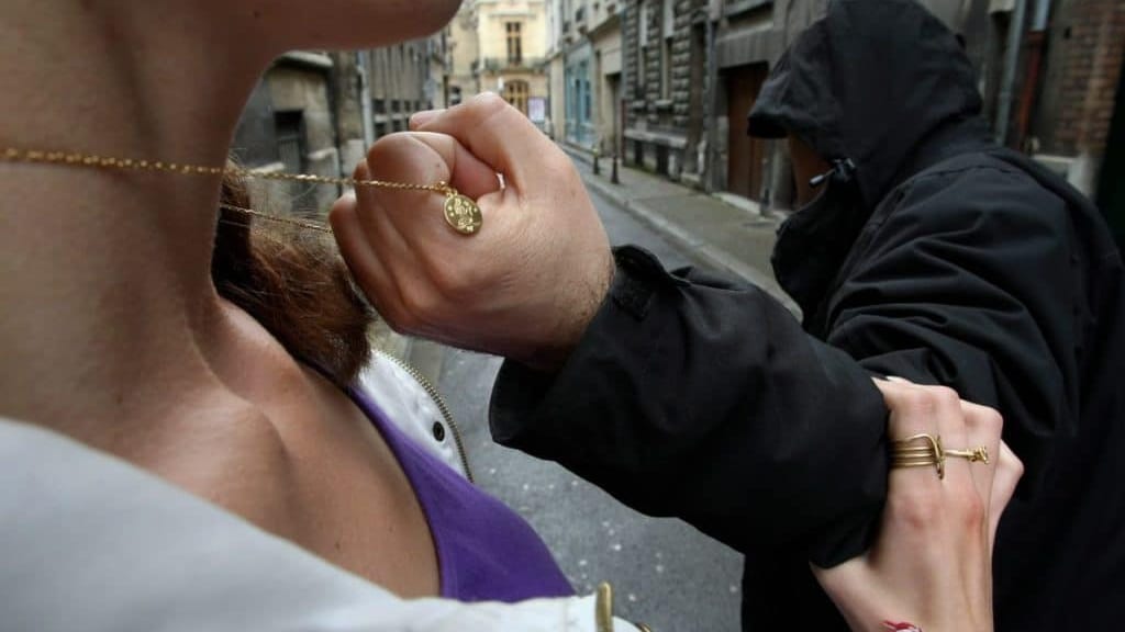 Gard : vols avec violences ou à l’intérieur d’un véhicule, quels gestes adopter ?