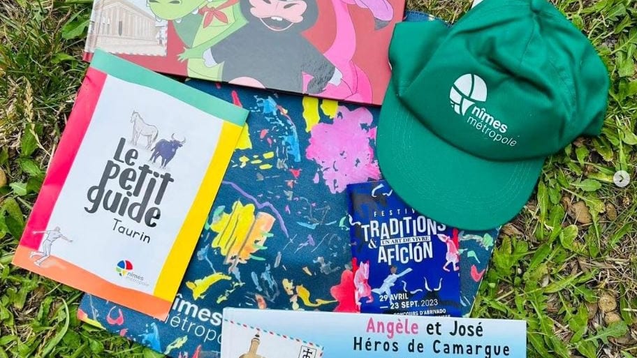 Gard : « Angèle et José » font découvrir les monuments de la région Occitanie aux plus jeunes