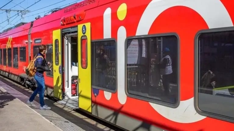 lio train