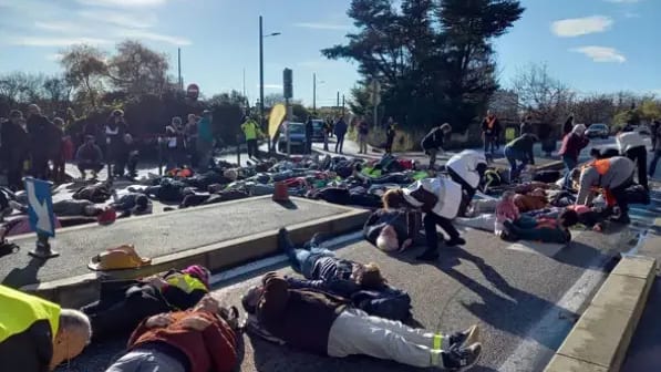 Montpellier : un « Die-In » organisé après le décès d’une piétonne renversée par un automobiliste