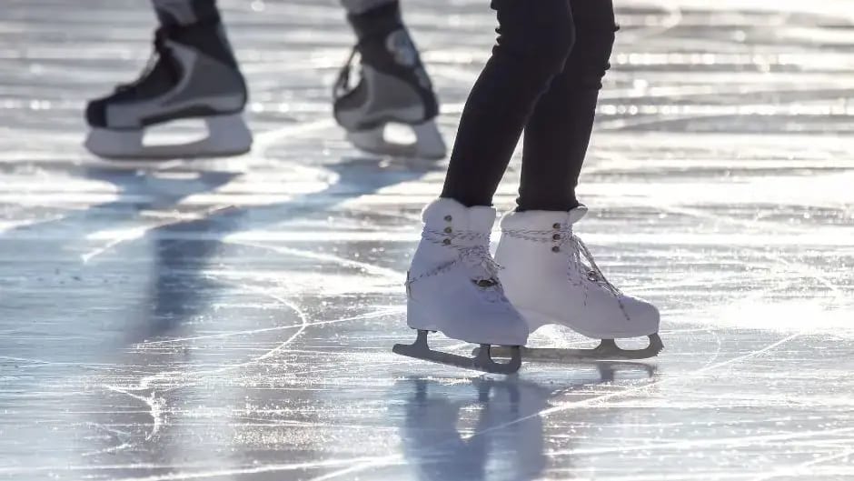 Hérault : une patinoire gratuite pour les fêtes à Castelnau-le-Lez