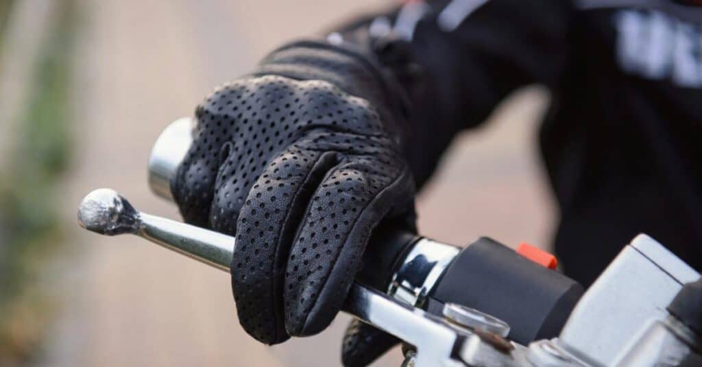 Gard : mort d’un motard dans un accident de la route