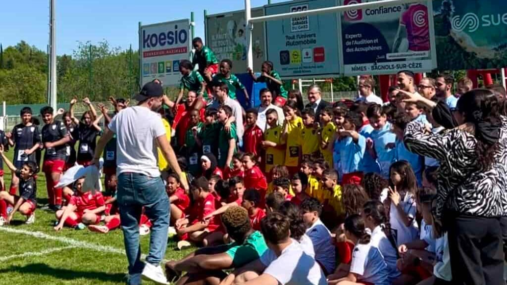 Nîmes : « ça me sort de mon téléphone », le rugby au service des jeunes