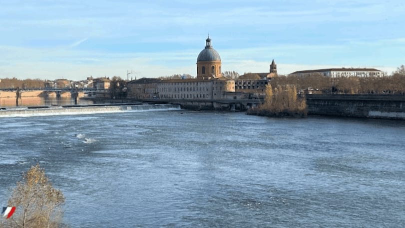 Toulouse : une policière sauve une dame de 60 ans de la noyade imminente