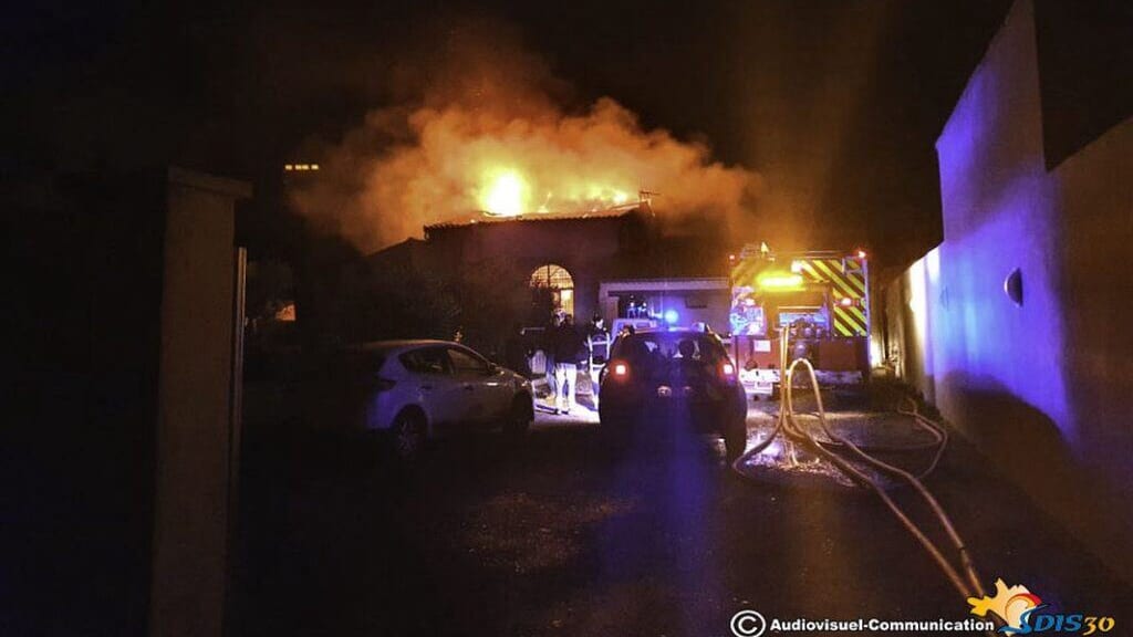 Gard : un mas en feu cette nuit, 30 pompiers engagés
