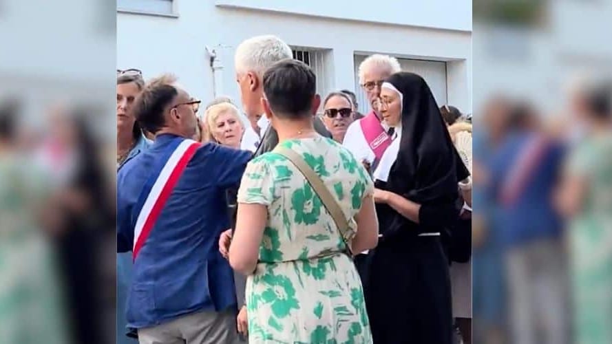 Béziers : une « nonne » anti-corrida violemment poussée lors d’une procession