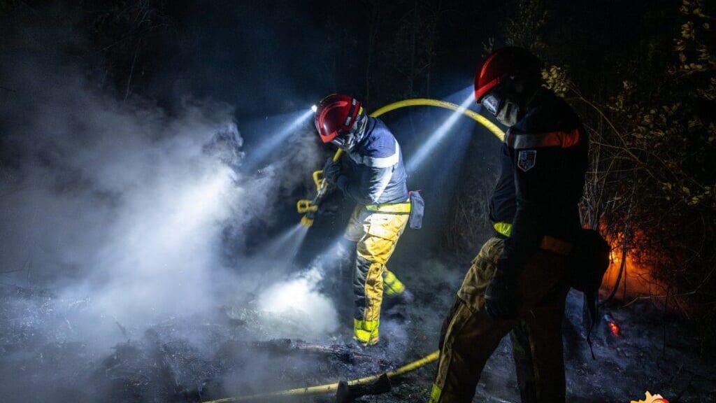 Gard : un incendie se propage à une habitation
