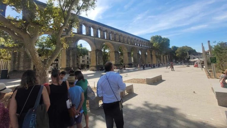 Montpellier : Arceaux, « seuls 25 % de la place ont été végétalisés ! », déplore Coralie Mantion