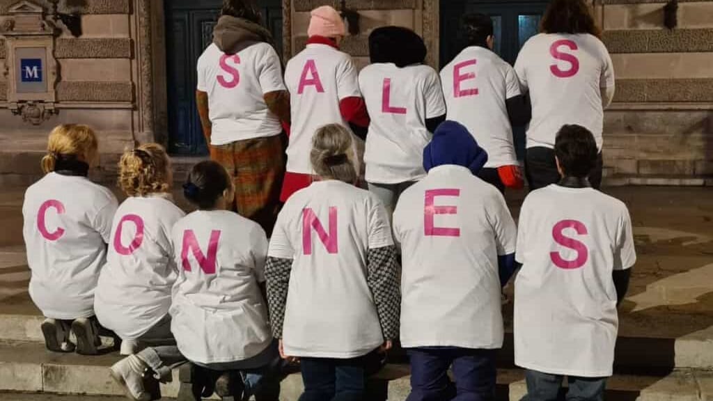 Montpellier : « Sales connes », des femmes se rassemblent sur la Comédie