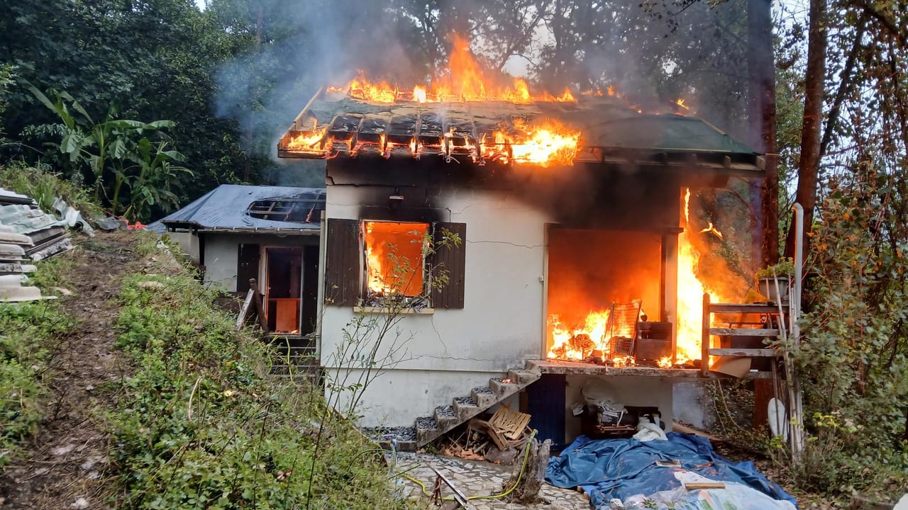 SDIS 30 / Le pavillon a totalement été ravagé par les flammes