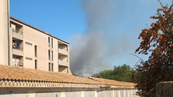 Incendie Sorgues, Vaucluse, 22 septembre. Photo feuxdeforet.fr