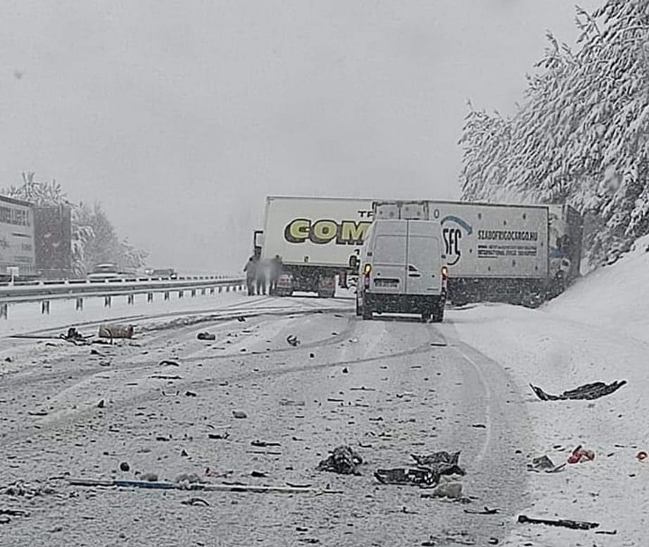 Autoroute A75 accident en cours, l’autoroute bloquée par la neige en