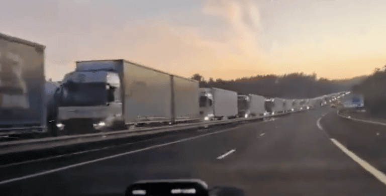 Blocage de l'A75 en Lozère