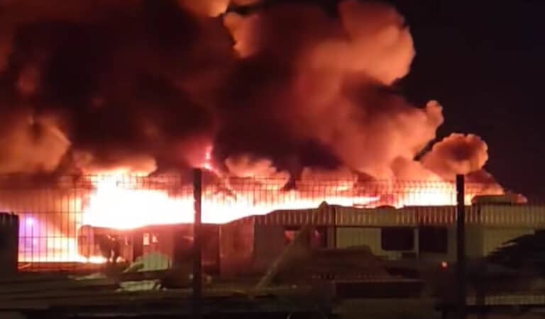 Feu dans les Pyrénées-Orientales - crédit : Tony Jardin - via info radars + routes + covoiturage + incendie 66