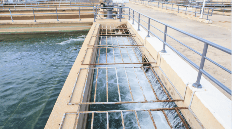 Perpignan adopte un contrat unique pour l'eau et l'assainissement, découvrez les enjeux et recommandations