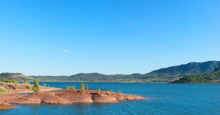Hérault : découvrez le barrage du Salagou à l'occasion des Journées Européennes du Patrimoine