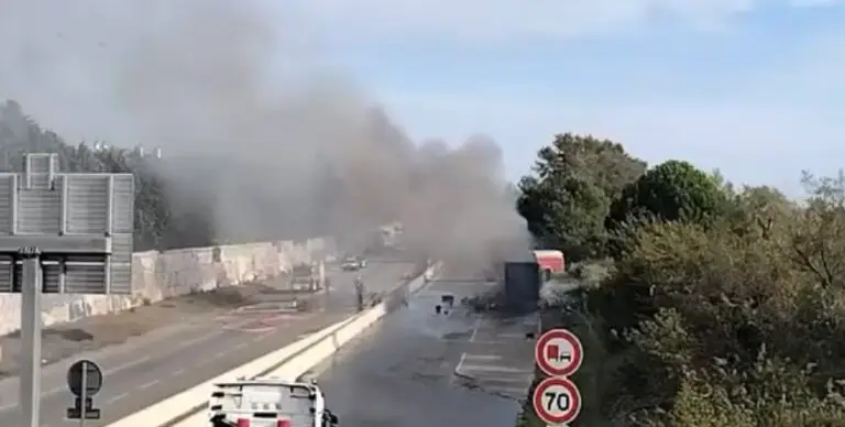 Feu de poids lourd à Arles. Photo FC13