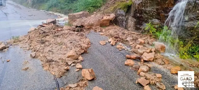 Eboulement sur les routes du Gard suite aux intempéries - photo : Info route Gard
