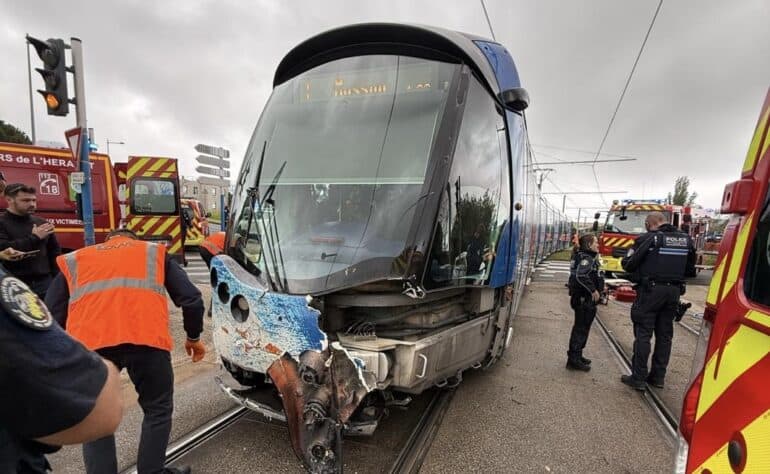 SDIS 34 - accident entre une voiture et un tramway à Montpellier