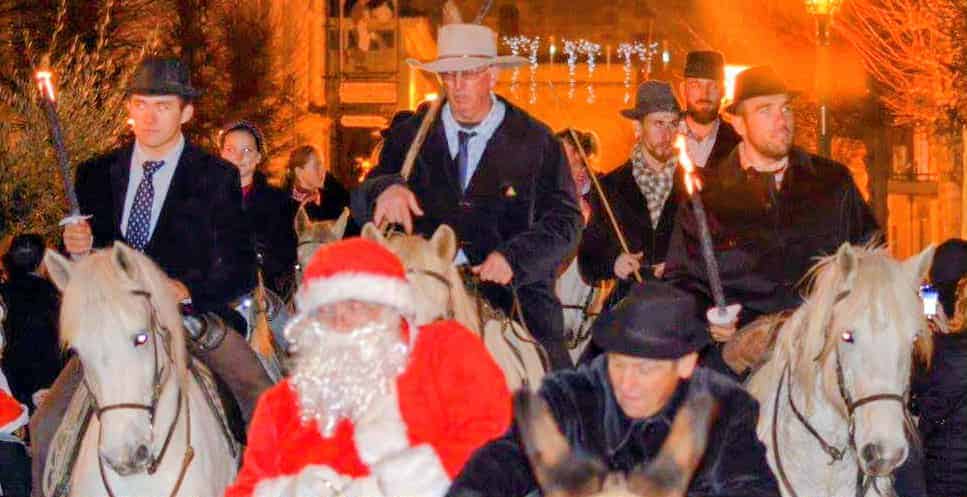 Gard : Aigues-Mortes fête Noël en Camargue