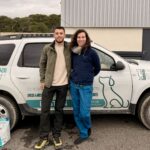 Bastien éducateur canin et Manon Pernalon vétérinaire à la clinique des Espinaux à Alès